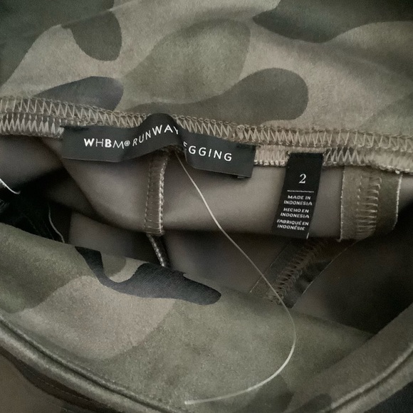 WHBM White House Black Market Runway Leggings in Camouflage - Picture 6 of 12
